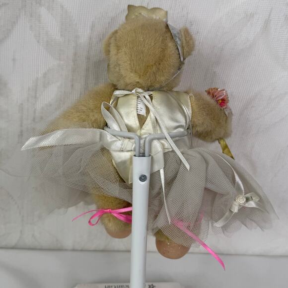 VTG 1982 Muffy Vanderbear Ballerina Collectible Bear - Picture 8 of 11